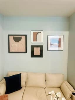 OTR| King Bed| Smart TVs| Sleeps 3| Wifi| 1st Fl - Image 2
